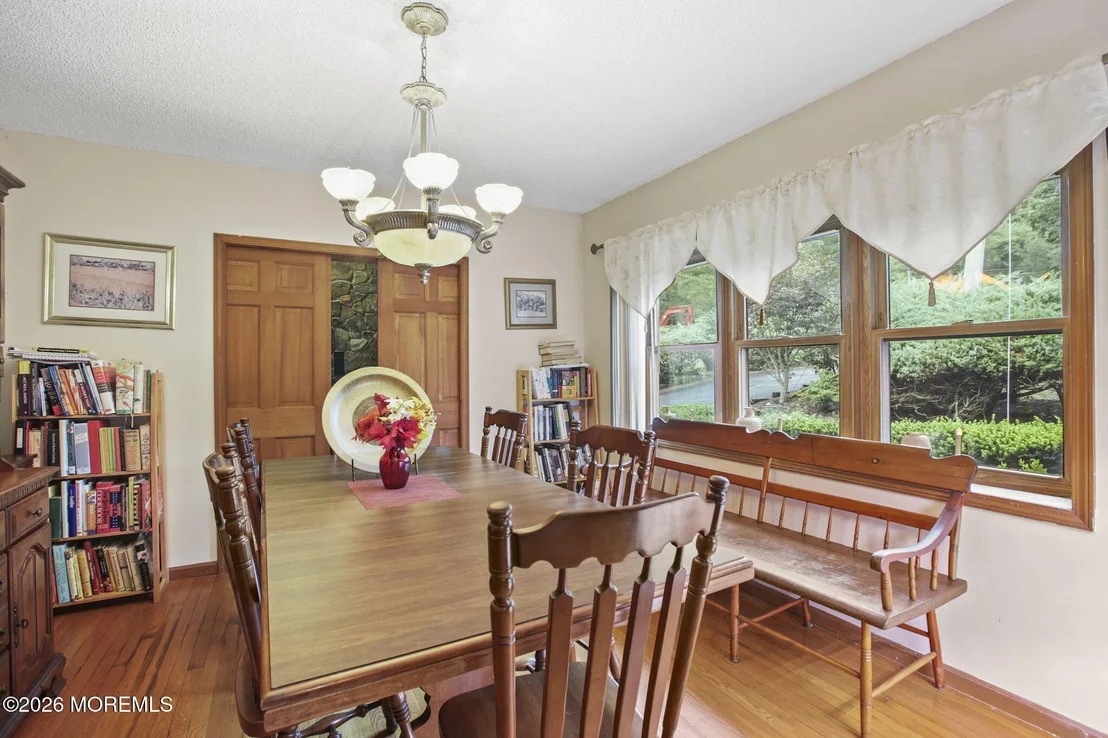 Photo of 30 S Lakeview Drive