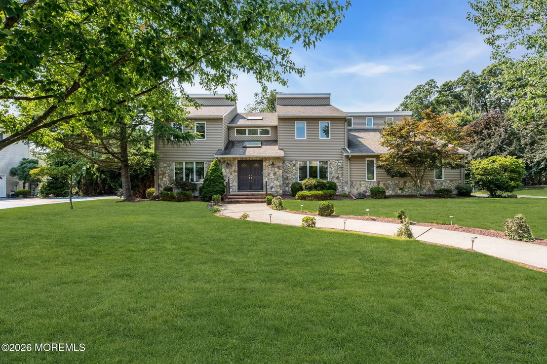 Photo of 15 Oxford Drive