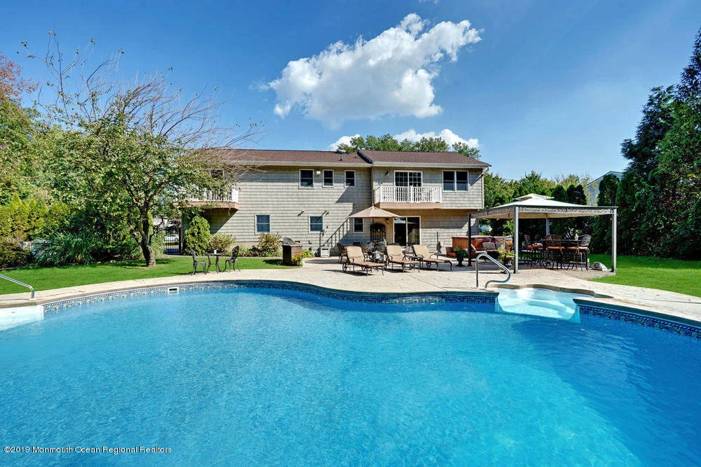 Photo of 1409 Roller Road
