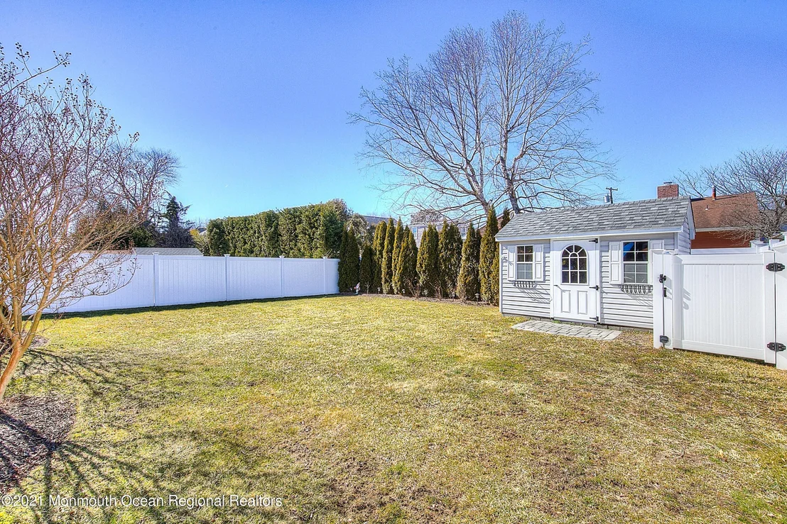 Photo of 611 Homestead Road