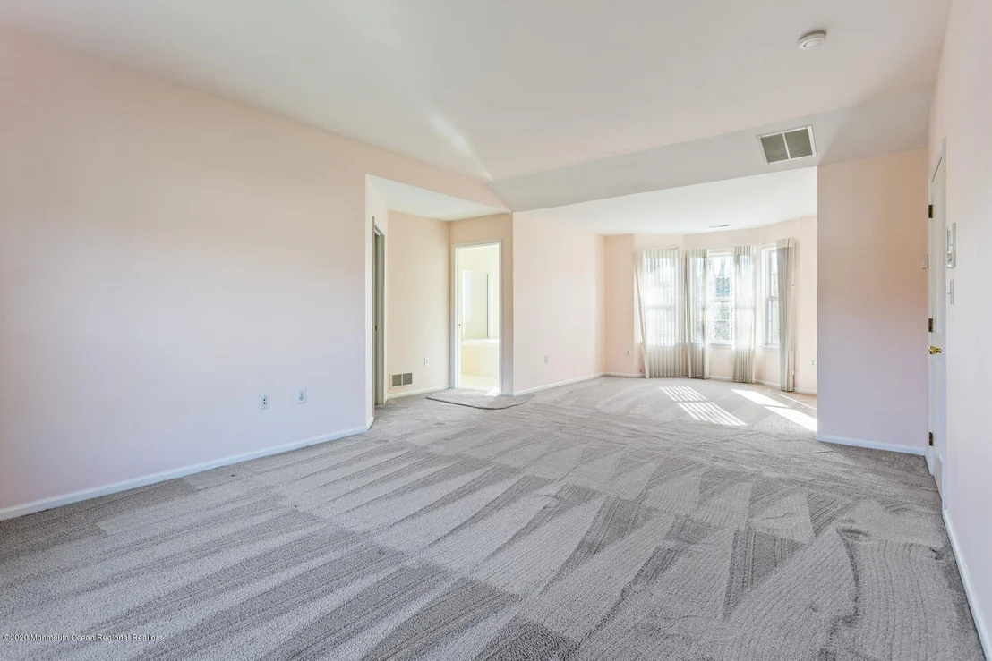 Photo of 11 Hardwood Drive