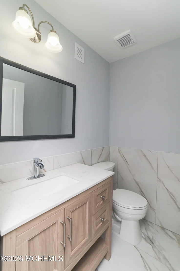 Photo of 128 Center Avenue