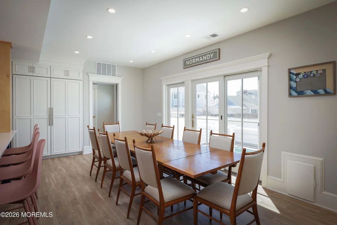 Photo of 116 8th Avenue