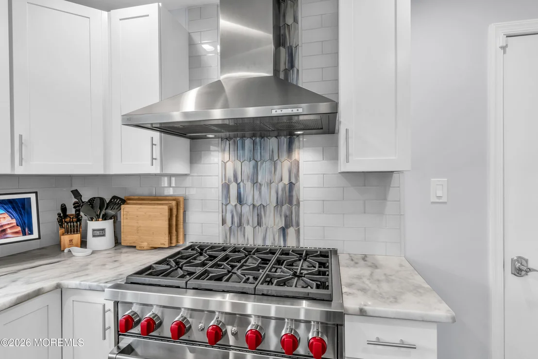 Photo of 933 Montauk Drive