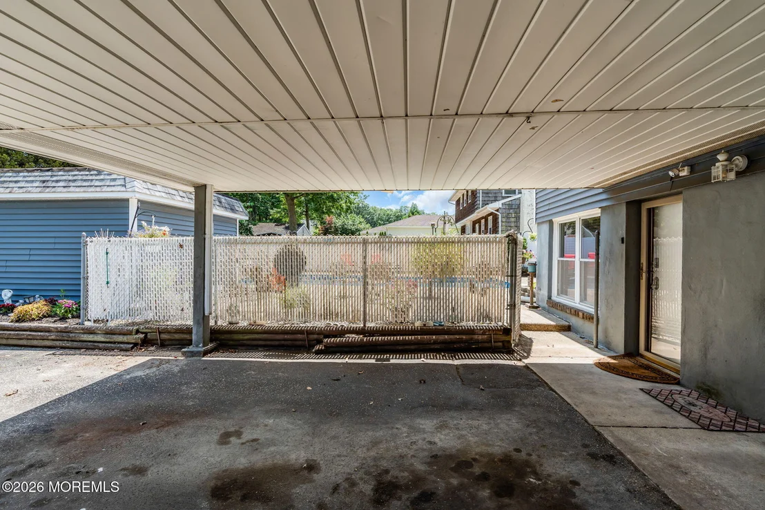 Photo of 241 Old Squan Road