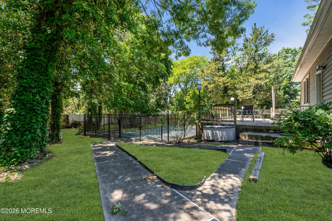 Photo of 216 Doe Road