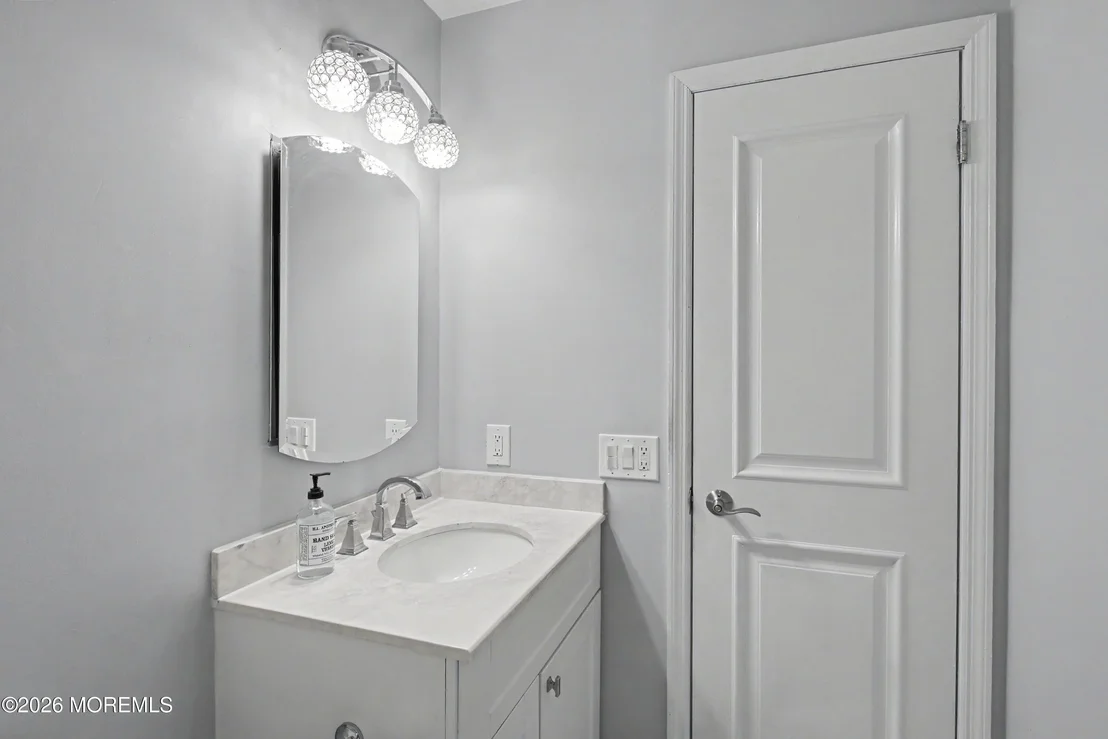 Photo of 120 Algonquin trl.