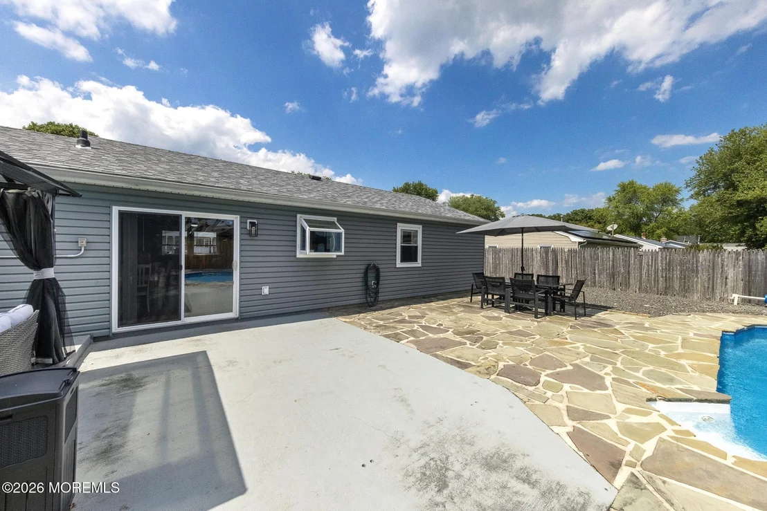 Photo of 302 8th Street
