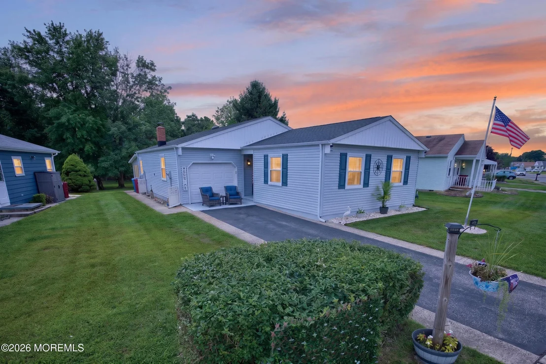 Photo of 101 Freeport Boulevard