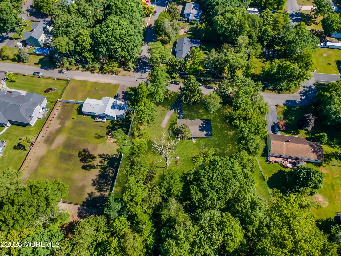 Photo of 416 Oak Tree Road