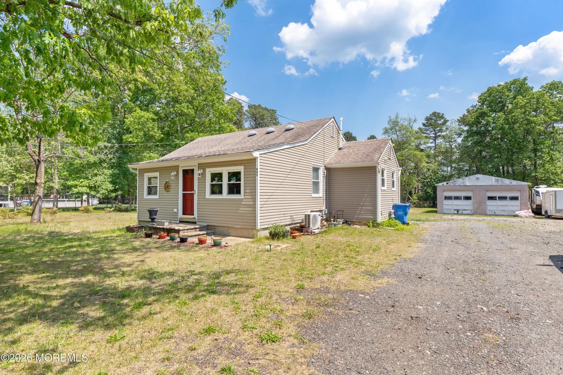 Photo of 847 Patterson Road