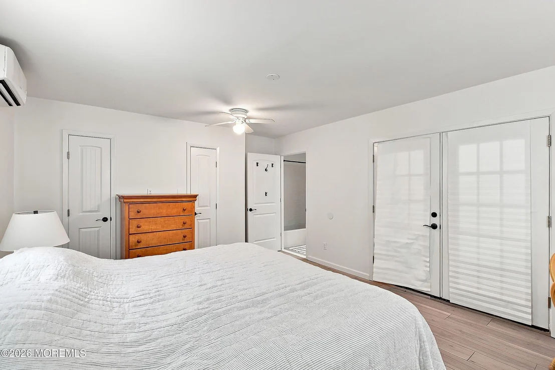 Photo of 216 Montclair Road S