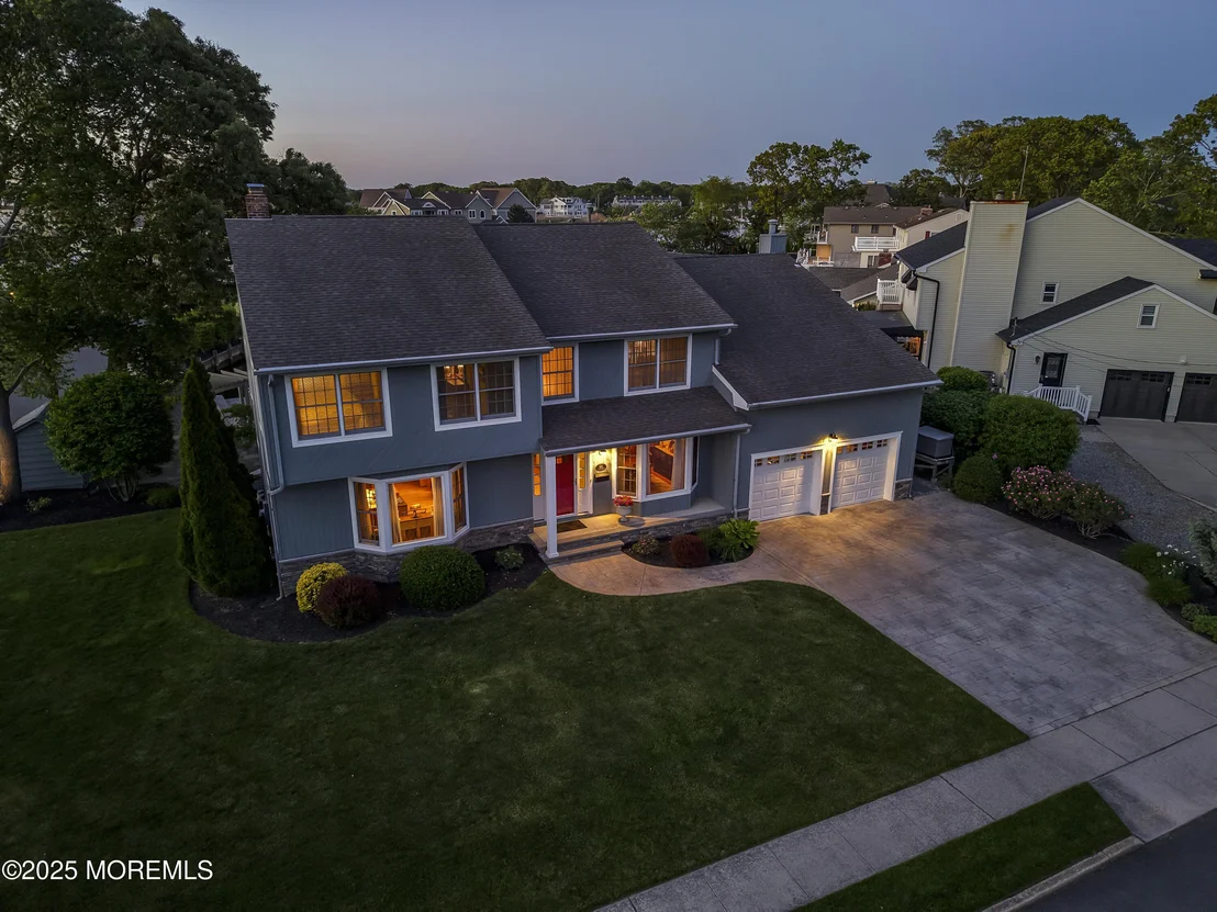 Photo of 560 Midwood Drive