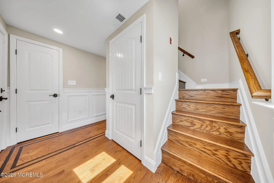 Photo of 439 Clark Avenue