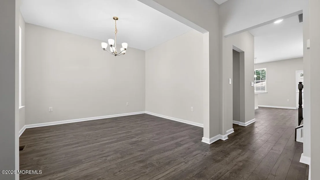 Photo of 453 Bellevue Avenue