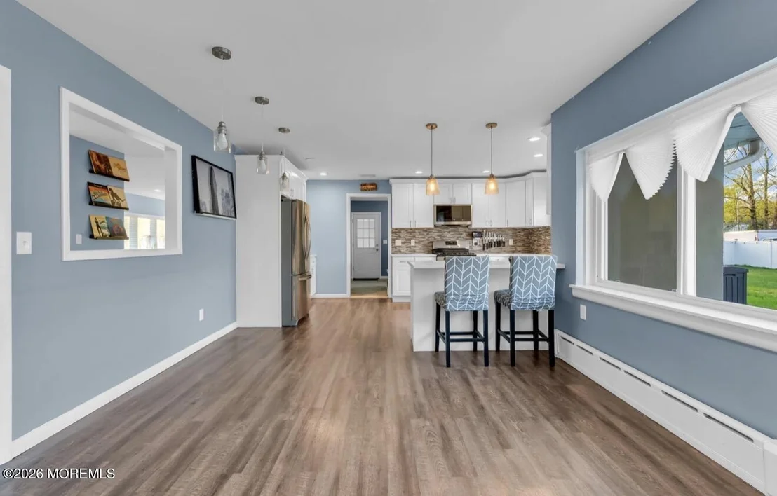 Photo of 210 Springlawn Avenue