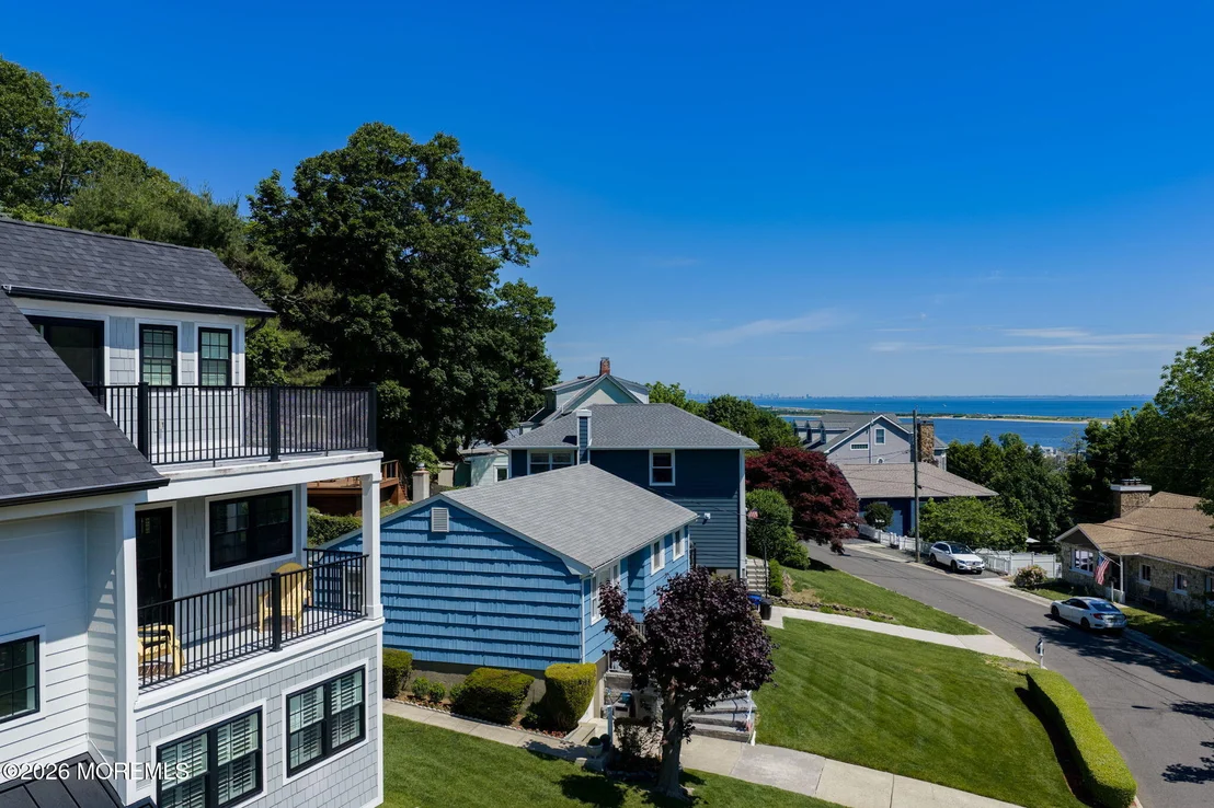 Photo of 30 Bay Street
