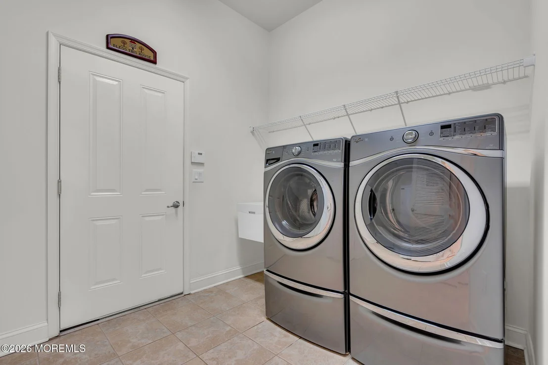 Photo of 87 Bayville Way
