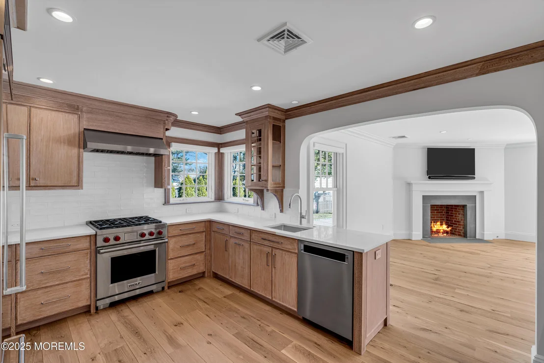 Photo of 327 South Boulevard