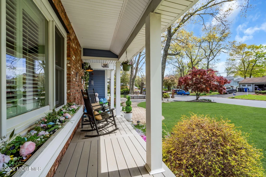 Photo of 4 Oak Leaf Lane