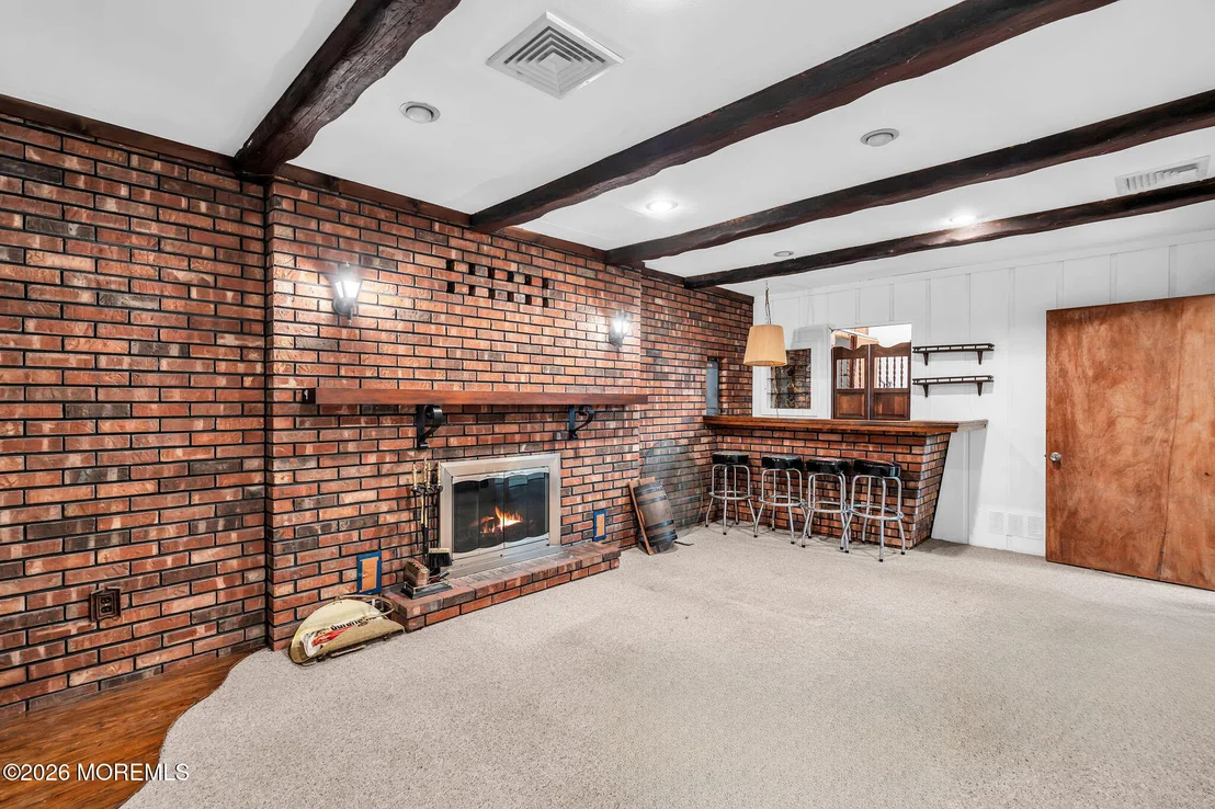 Photo of 580 Lloyd Road