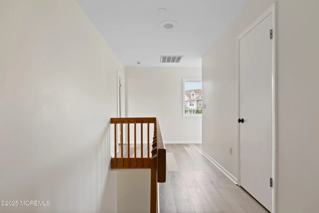 Photo of 593 Patten Avenue