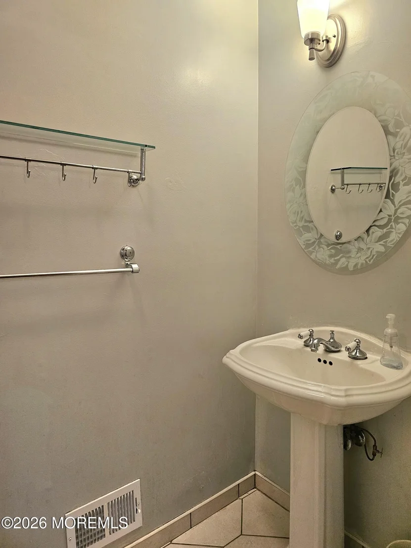 Photo of 655 Laurel Avenue