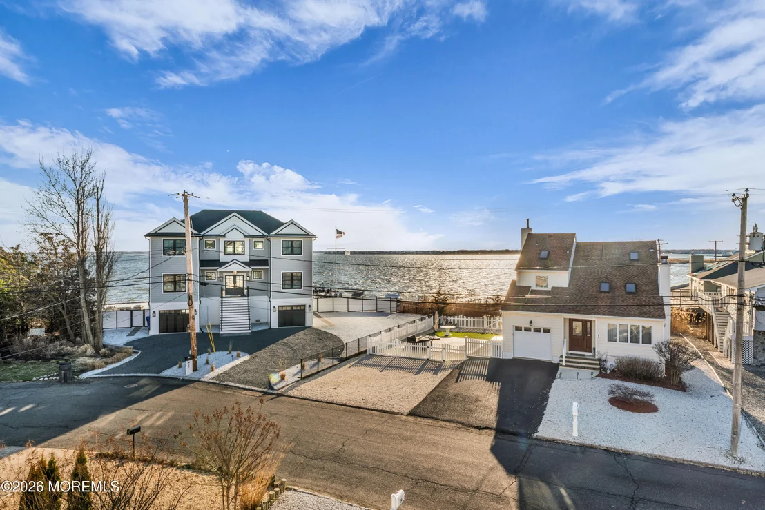 Photo of 24 Rochester Drive
