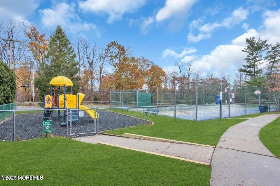 Photo of 357 Brookfield Drive