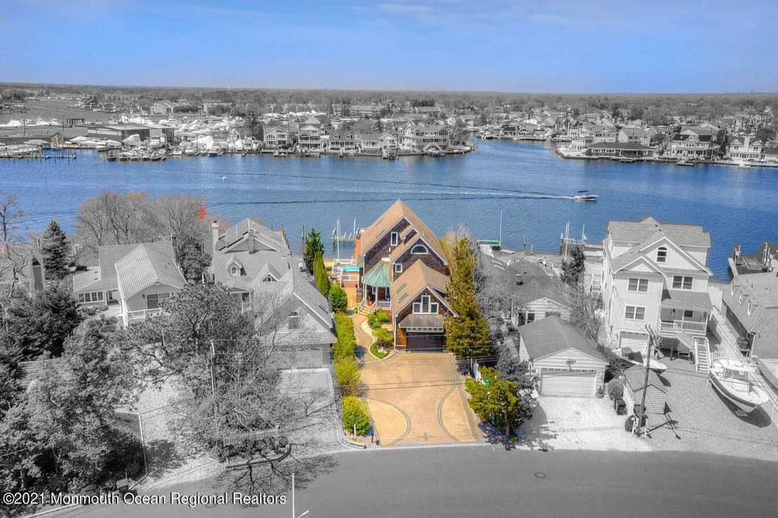Photo of 770 North Drive