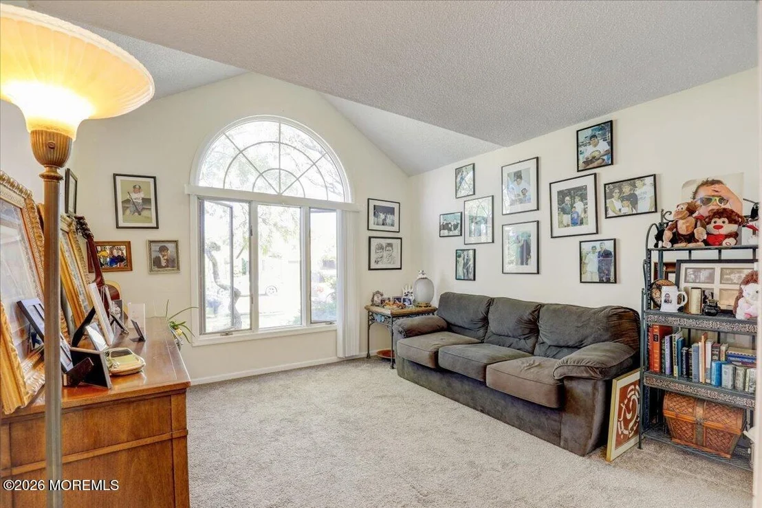 Photo of 19 Hampton Drive