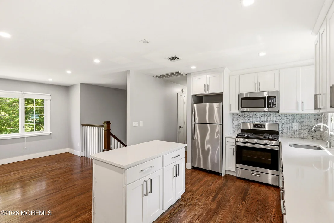 Photo of 687 Northstream Drive