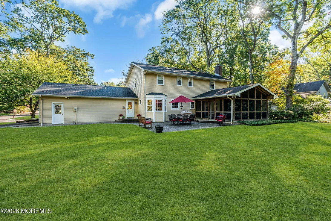 Photo of 17 Horicon Drive