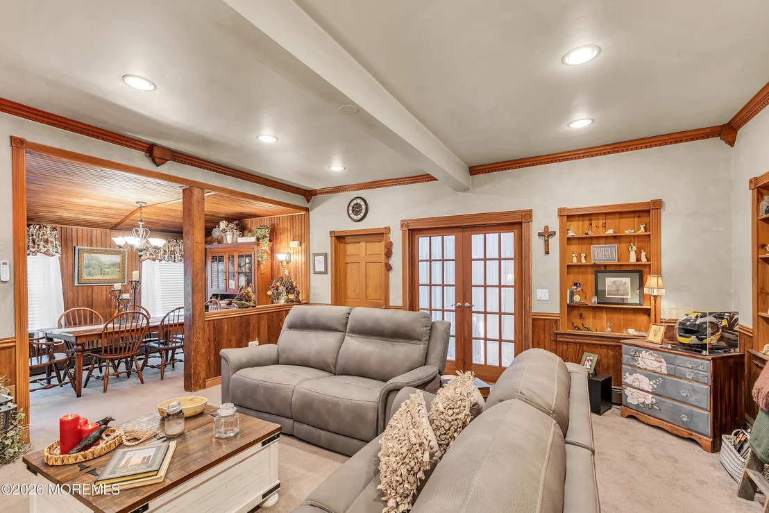 Photo of 637 Prospect Avenue