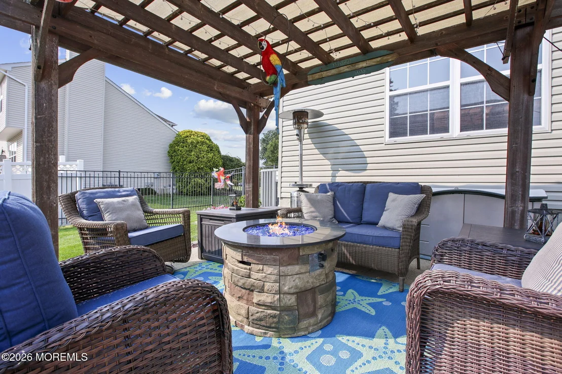 Photo of 452 Meadowood Road