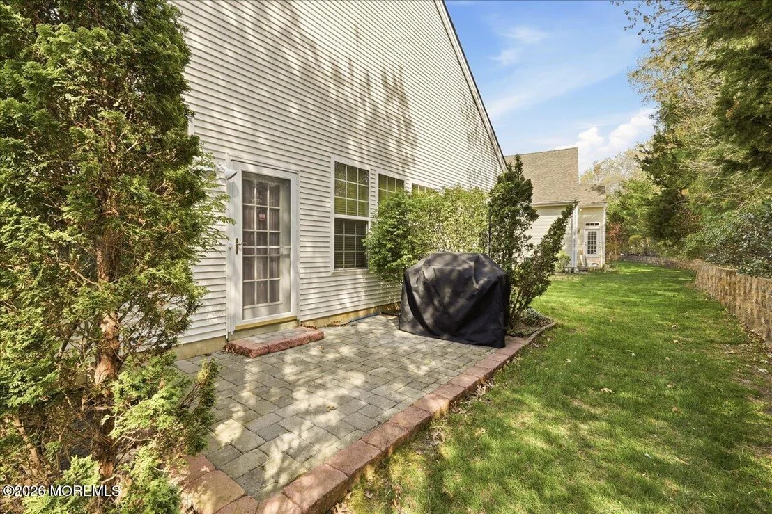 Photo of 74 Pond View Circle