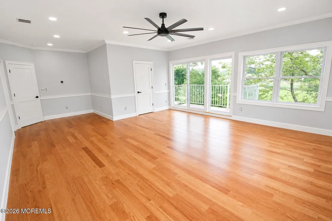 Photo of 427 Central Avenue