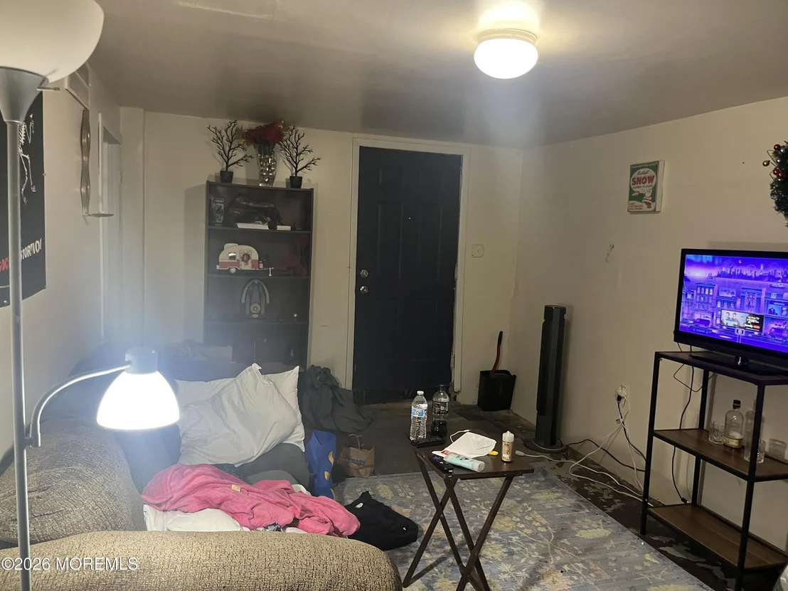 Photo of 715 John Terrace