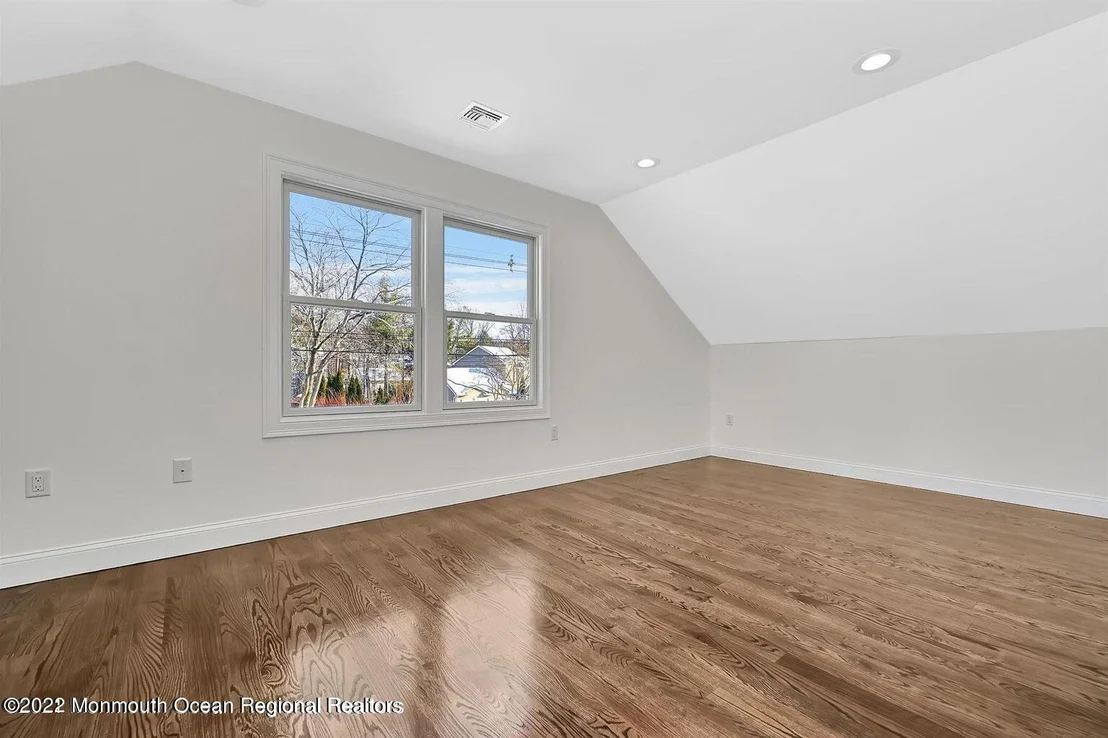 Photo of 23 Willow Avenue