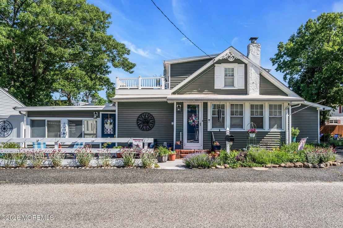 Photo of 442 Mohawk Drive