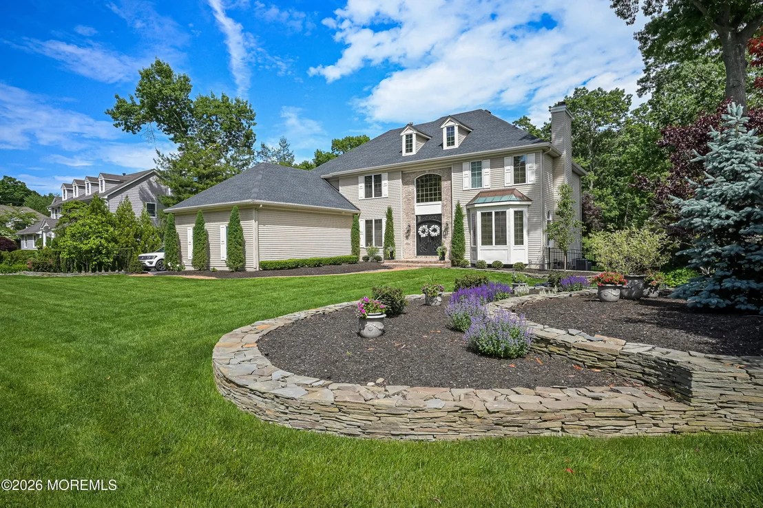 Photo of 2352 Macintosh Drive
