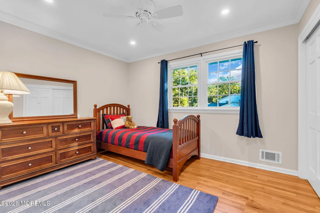 Photo of 17 Horicon Drive