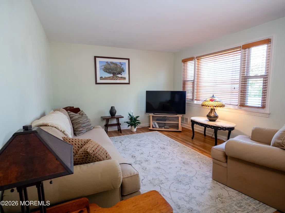 Photo of 917 Mountain Avenue
