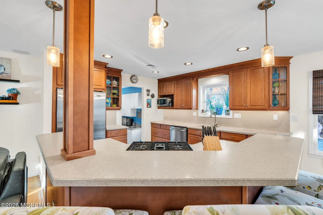 Photo of 475 Admiral Road