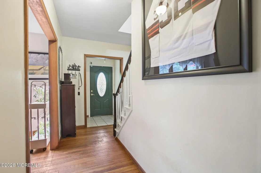 Photo of 30 S Lakeview Drive