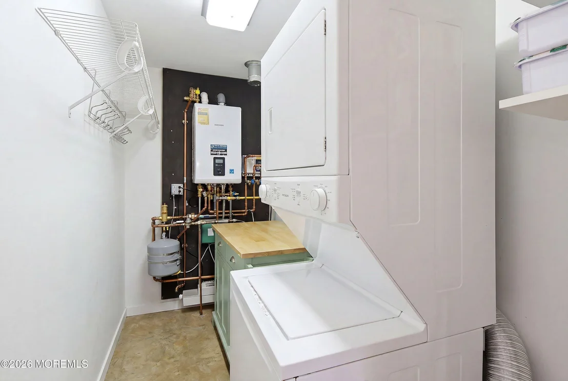 Photo of 406 Laurel Boulevard