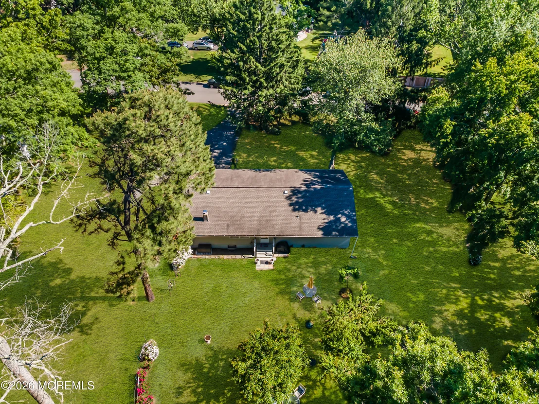 Photo of 416 Oak Tree Road