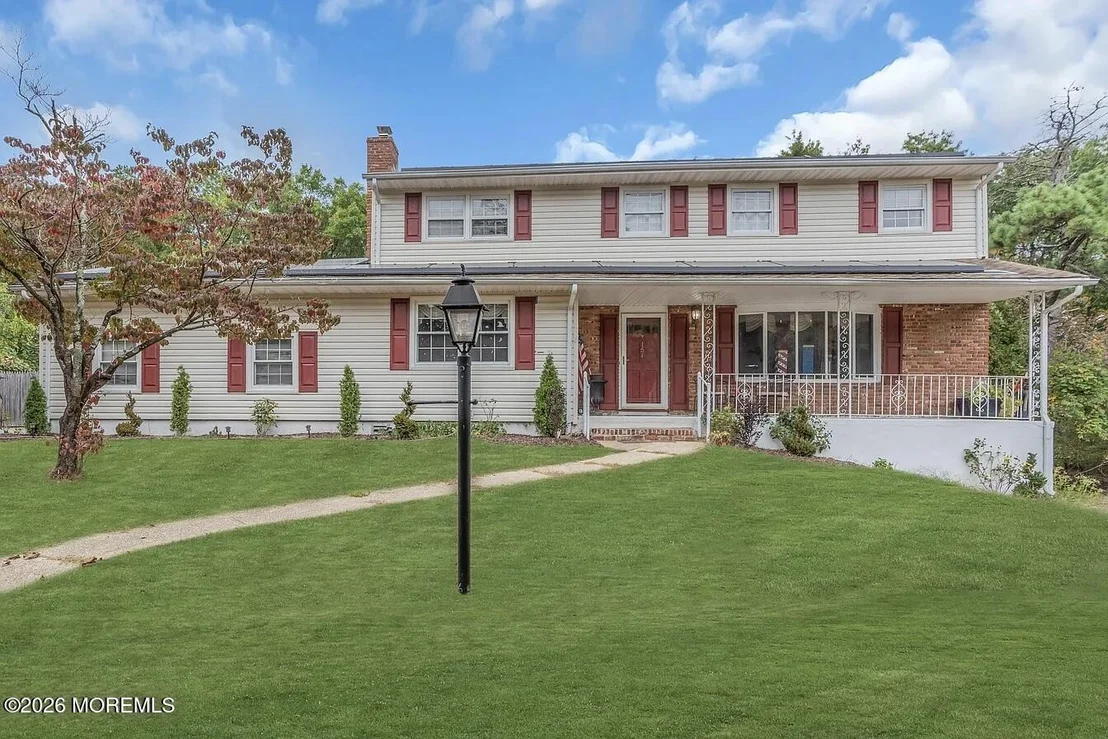 Photo of 151 Cardinal Drive
