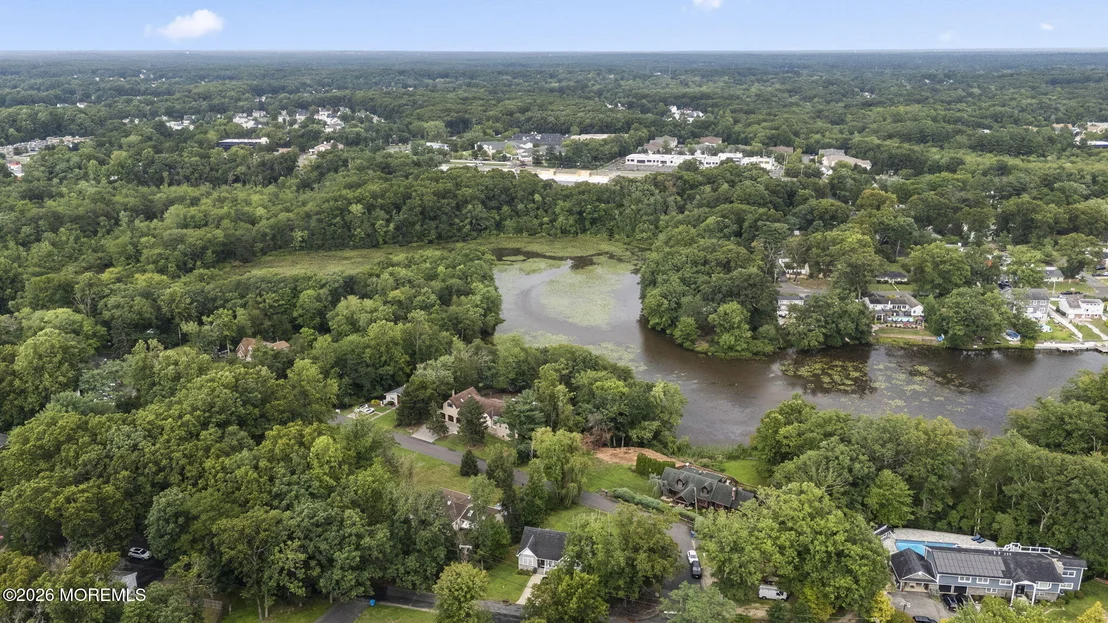 Photo of 30 S Lakeview Drive