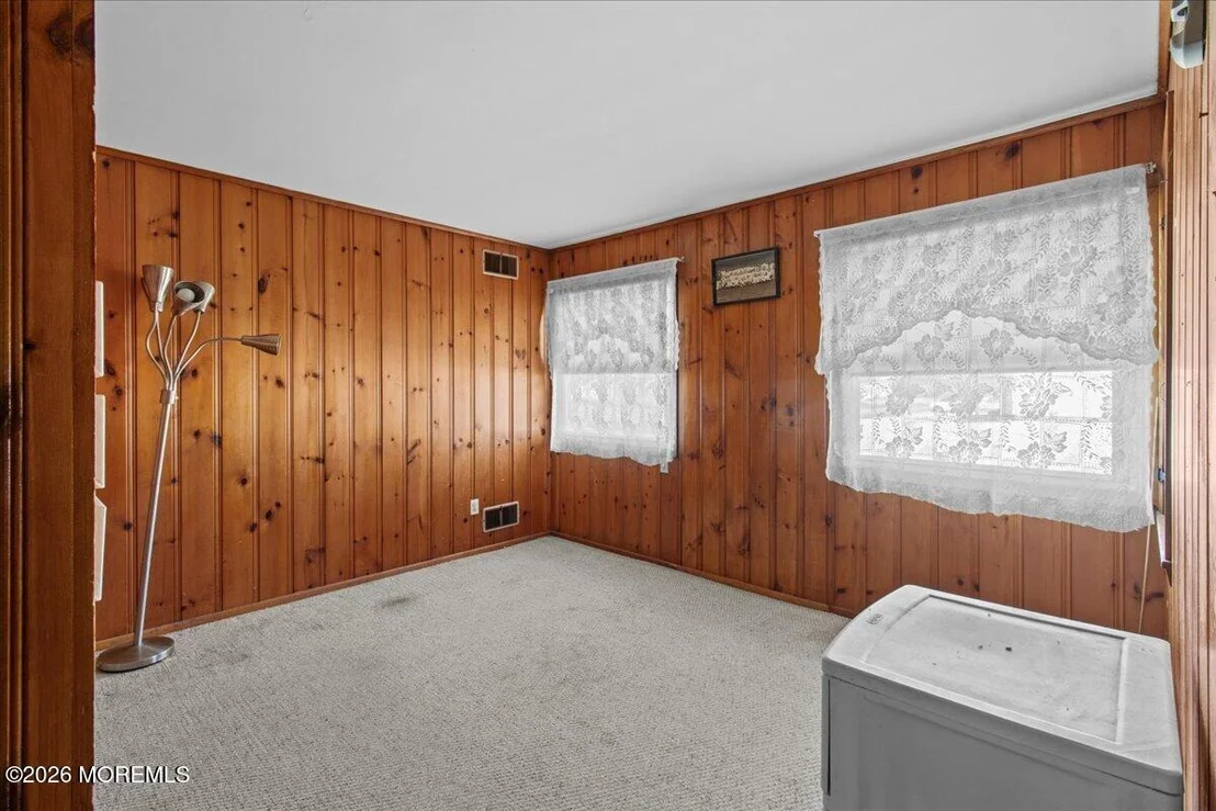 Photo of 939 Clifton Street